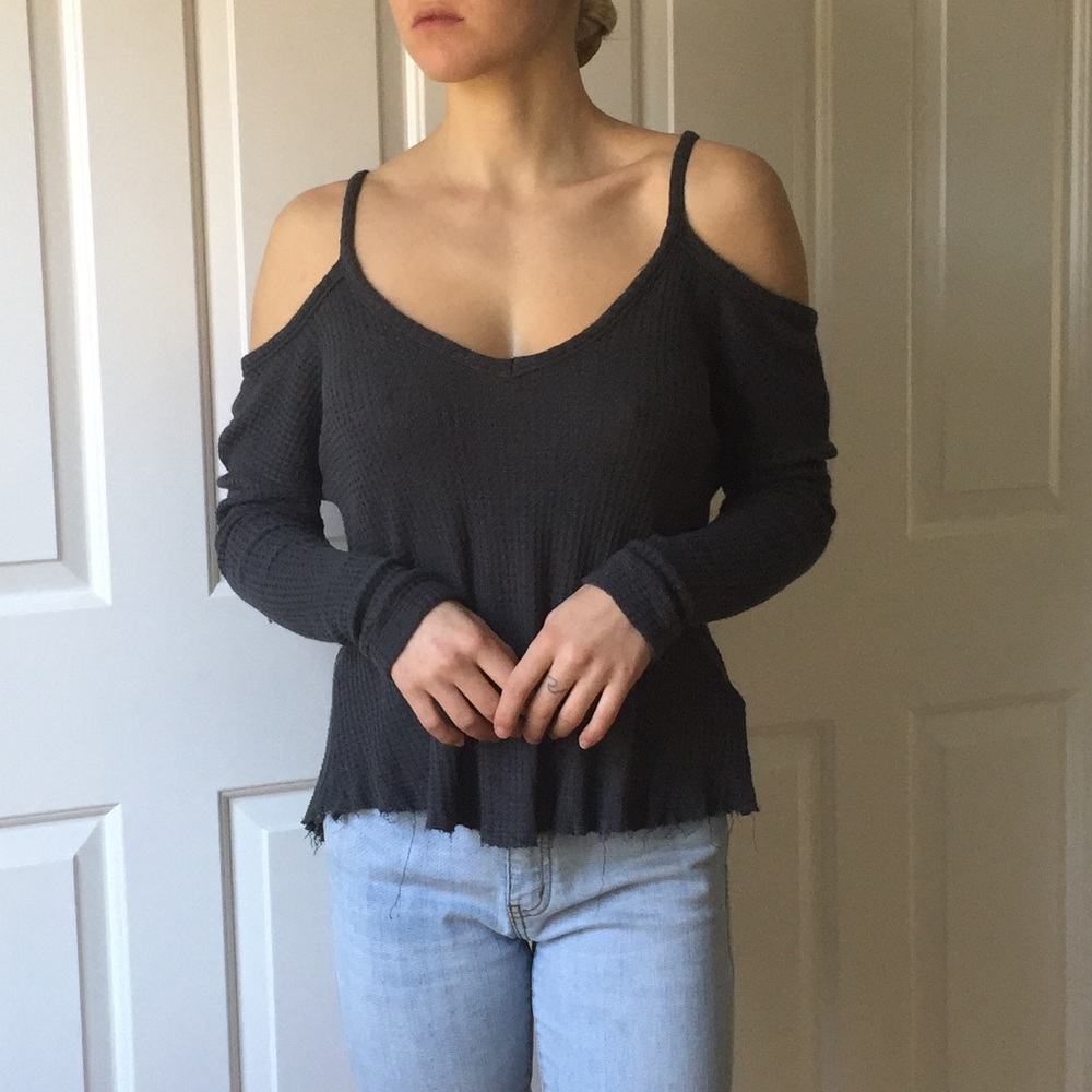 Honey Punch light black off shoulder long sleeve